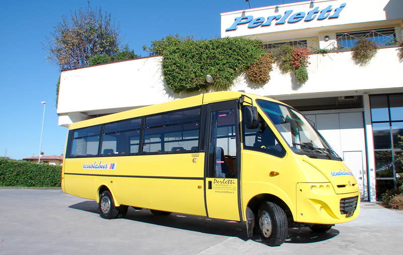 noleggio scuola bus Scuola Bus Cacciamali